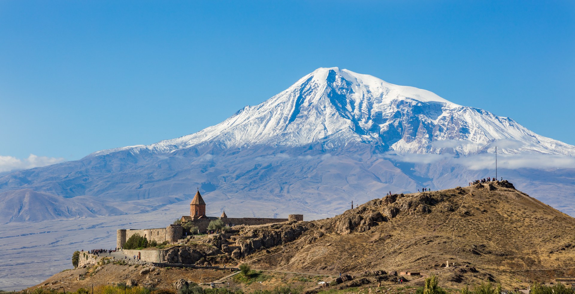 Pedalăm în Armenia — din Caucaz la Ararat