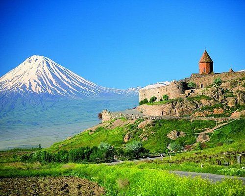 Dincolo de drum — Road-trip Armenia și Georgia